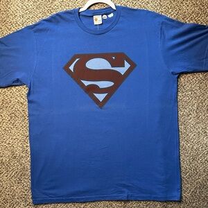 Superman Blue T-Shirt new with tags